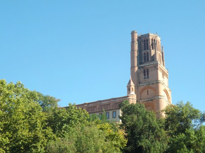 cathédrale depuis gabarre