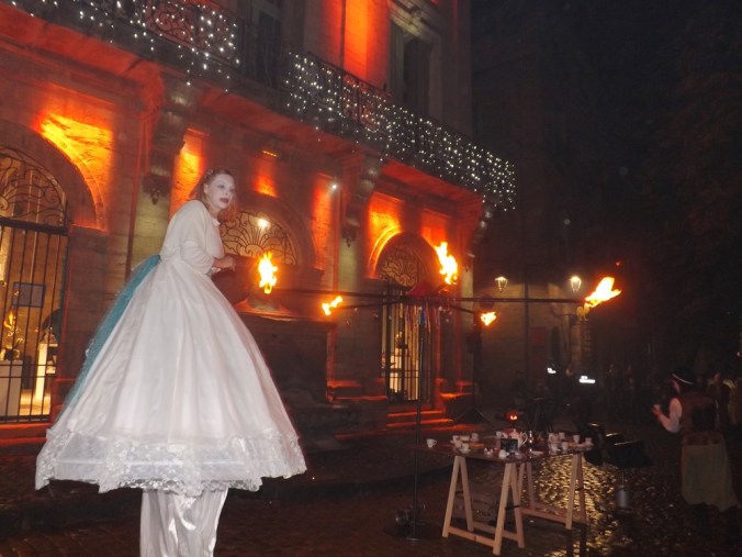 alice à la table du goûter noel pezenas