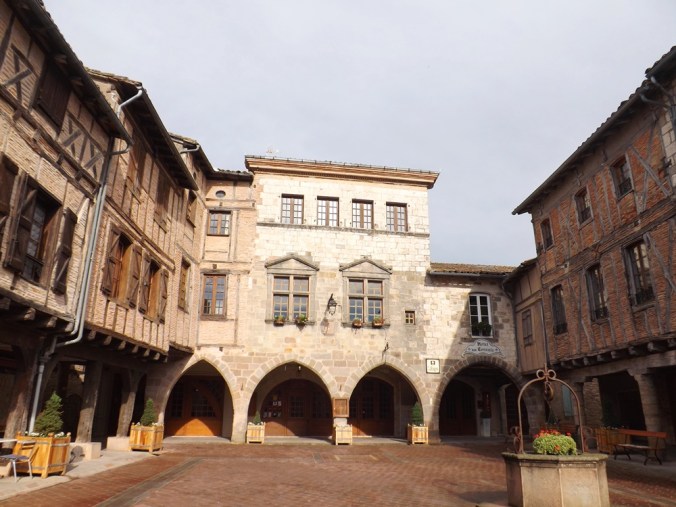 castelnau de montmiral