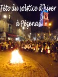 enfants autour du feu pour le rituel de cacha fuoc lors de la pegoulade a pezenas en ddecembre 2015 - Copie