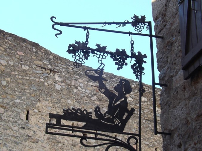 enseigne vigne fer forgé villefranche de conflent