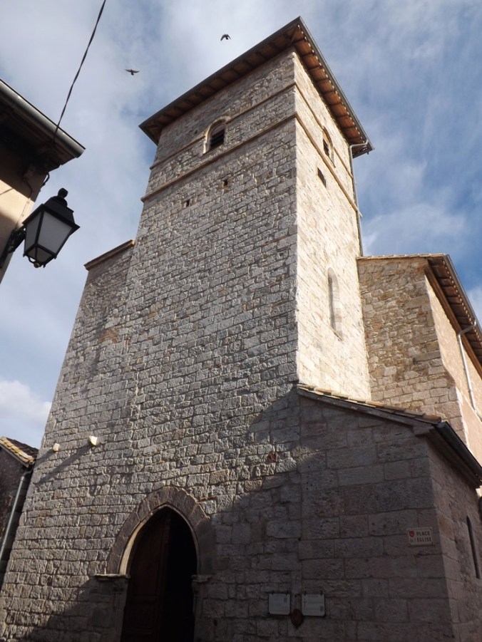 façade de l'église notre-dame de l'Assomption à Castelnau de montmiral