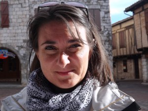 Isabelle à la terrasse