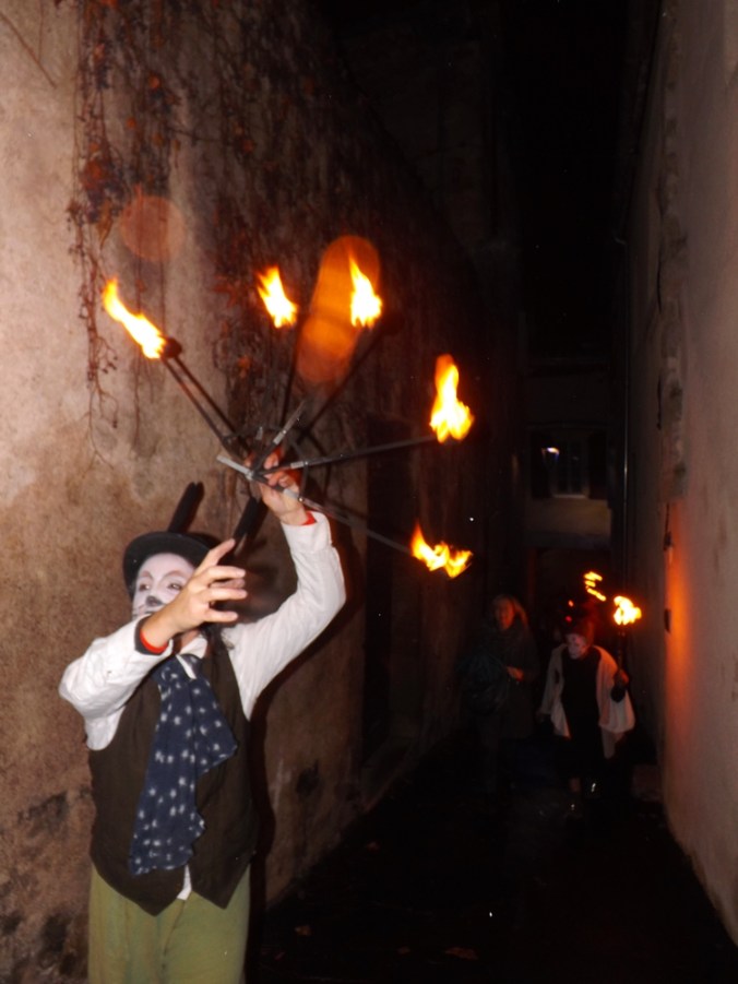 lapin noir et flambeaux nadal pezenas 2015