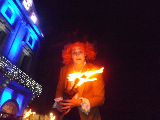 Le chapelier fou noel au pays des merveilles pezenas