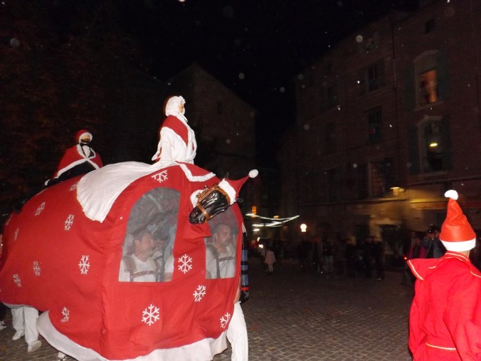 Le Poulain de Pezenas en habit de nadal