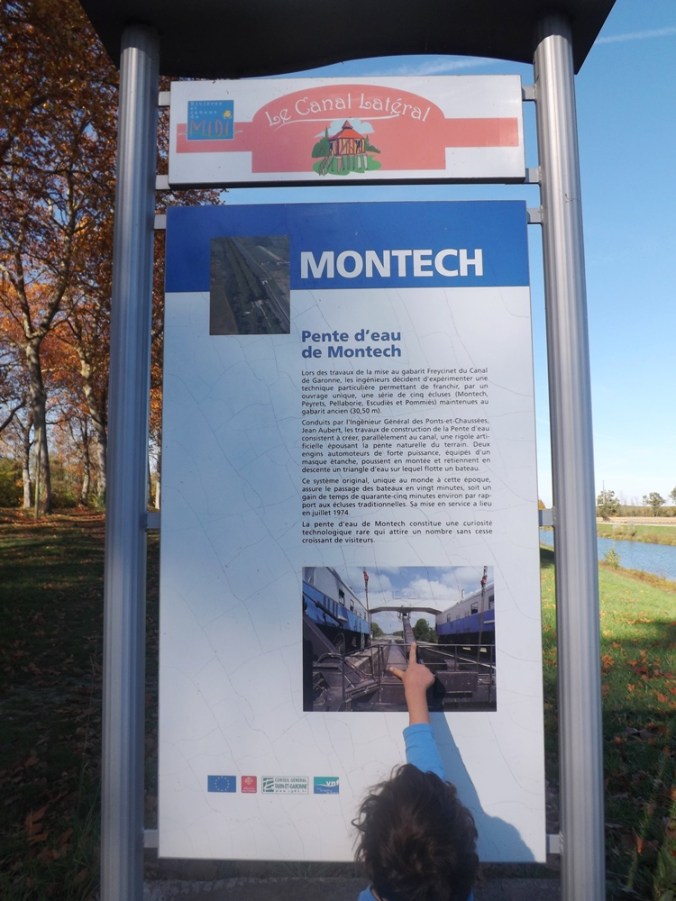 panneau explicatif de la pente d'eau de montech