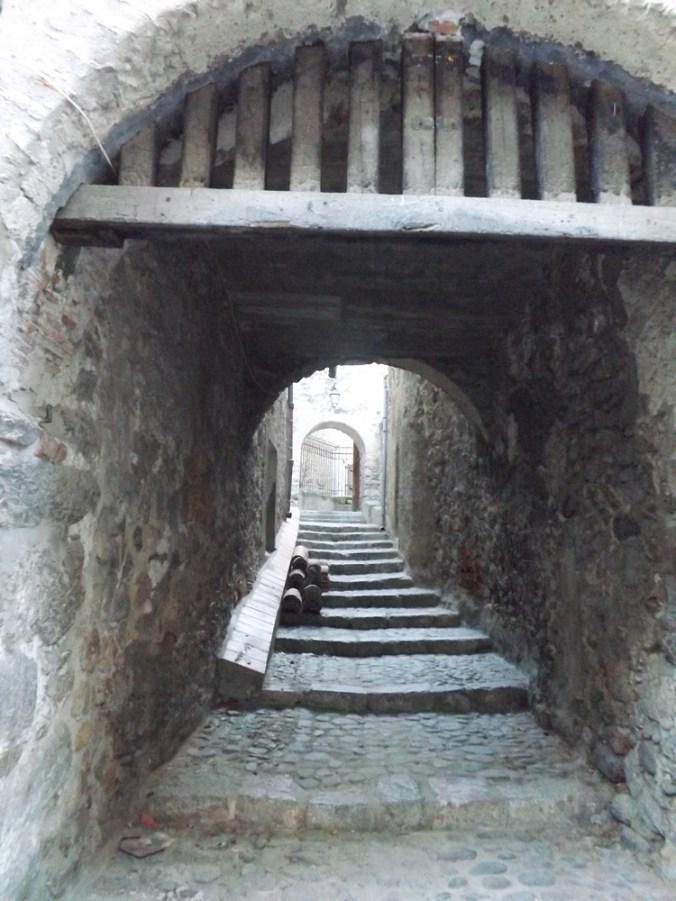 passage dans villefranche de conflent