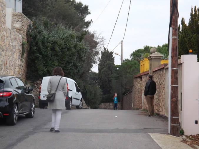 pauline, matthieu et frederic sur le chemin pres du panoramique de sete