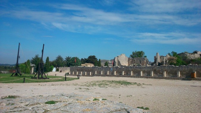 place d'armes aux baux de provence