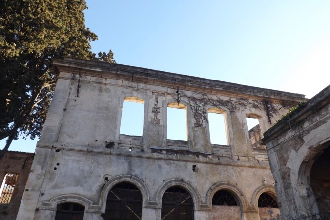 batiments desaffectes de l'ancienne Manufacture Royale de Villeneuvette