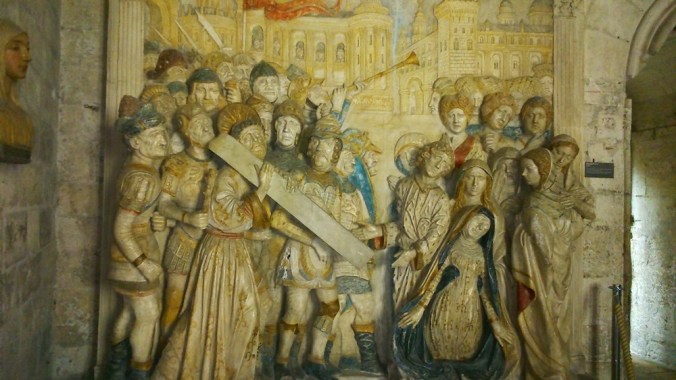 chemin de croix sculpture palais des papes avignon