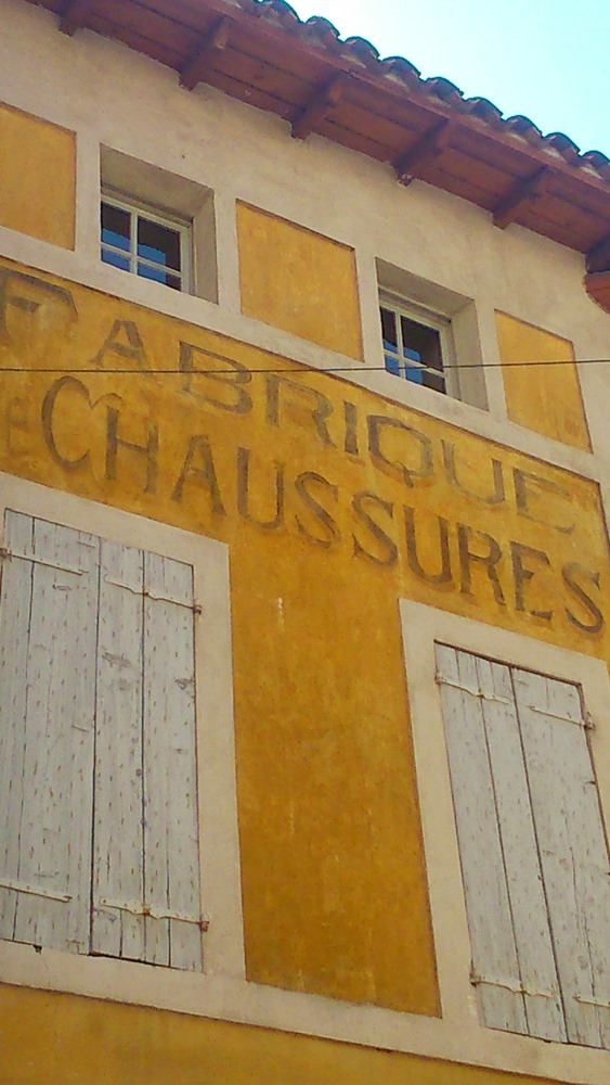 facade l'isle sur sorgue