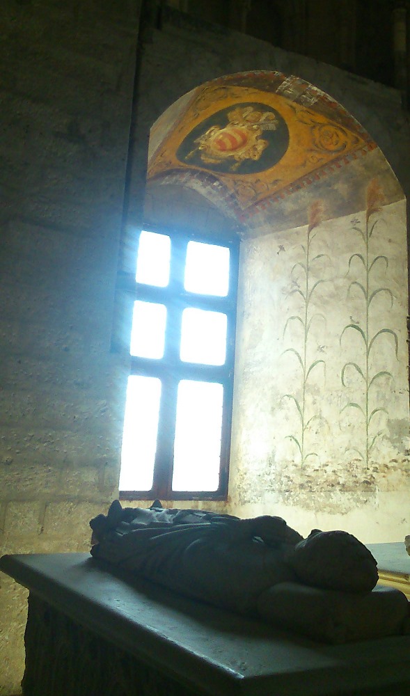 gisant sarcophage pape palais des papes avignon