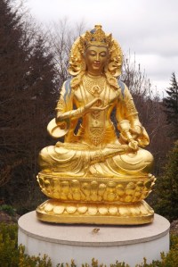 bouddha extérieur de lerab ling