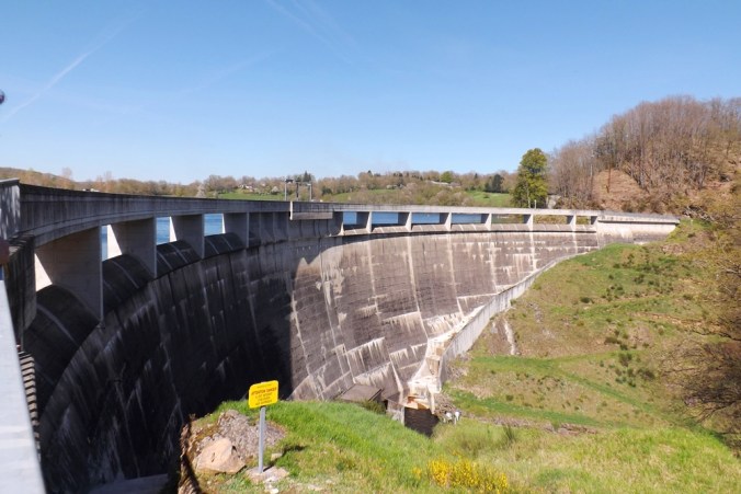 barrage lac pont de salars
