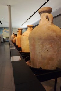 amphores musee arles antiques
