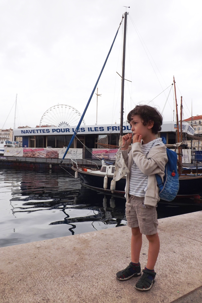 matthieu devant embarcadere iles du frioul marseille