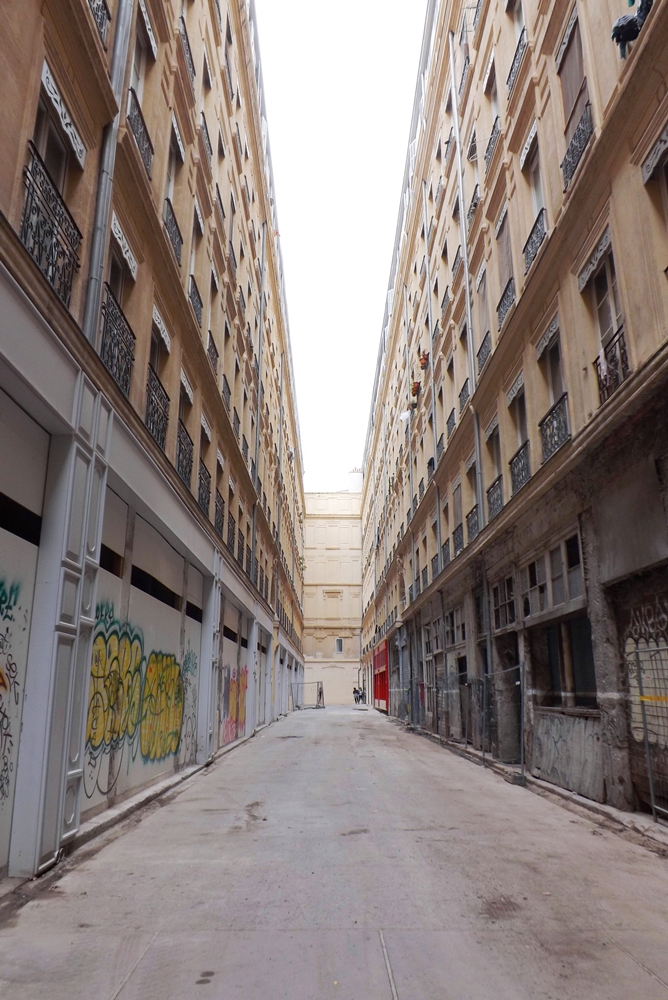 entre deux immeubles marseille