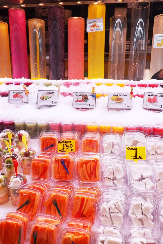 fruits coupes et glace marche boqueria