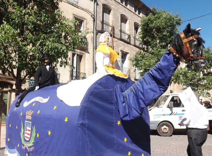 Le Poulain cours jean jaures pezenas