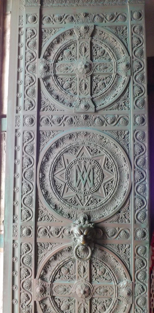 porte entree marseille notre dame