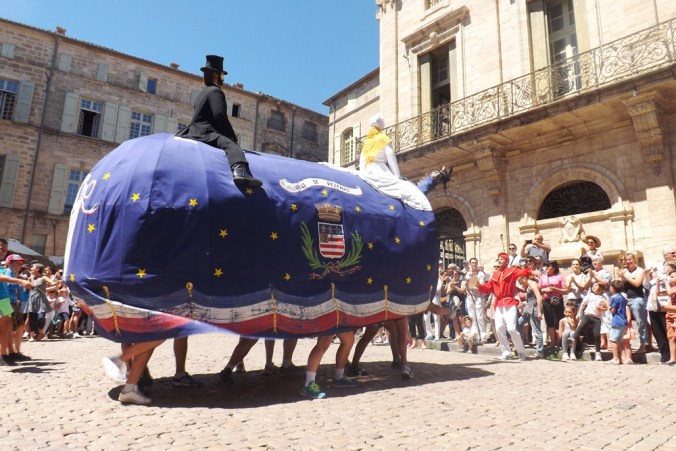 poulain pezenas place gambetta mironddela