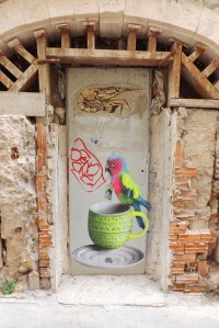 street art marseille perroquet
