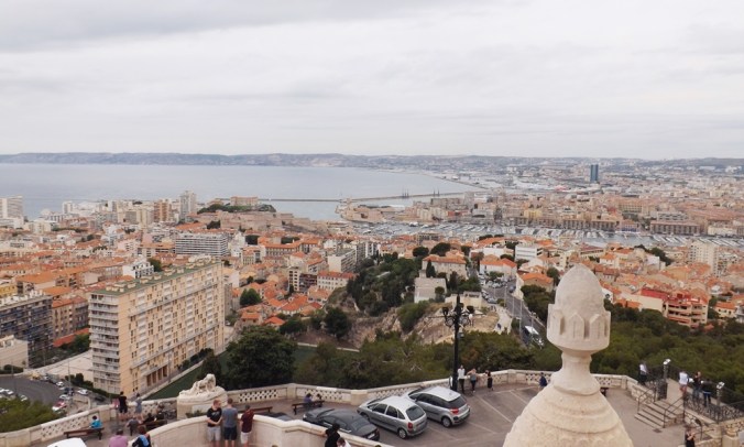 vue sur marseille depuis notre dame