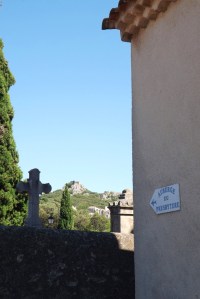 eglise-et-cimetiere-vailhan