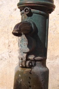 fontaine-a-eau-hameau-de-navacelles