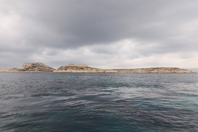 iles-du-frioul-depuis-le-bateau-pour-le-chateau-dif