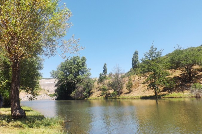 lac-vailhan-olivettes-vue-sur-barrage