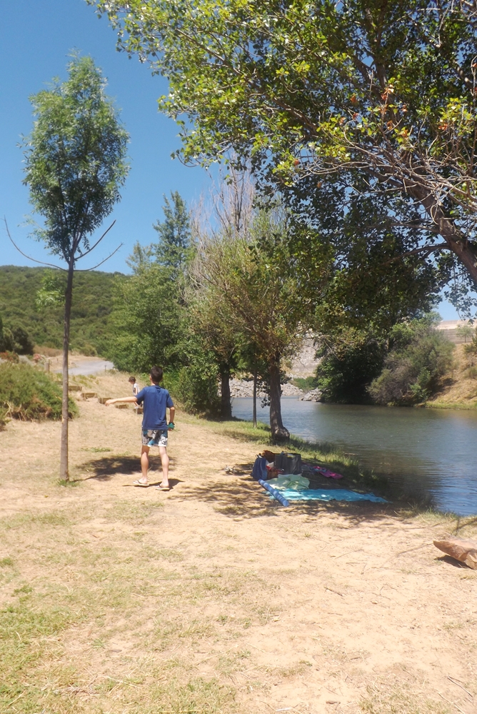 pique-nique-lac-de-vailhan