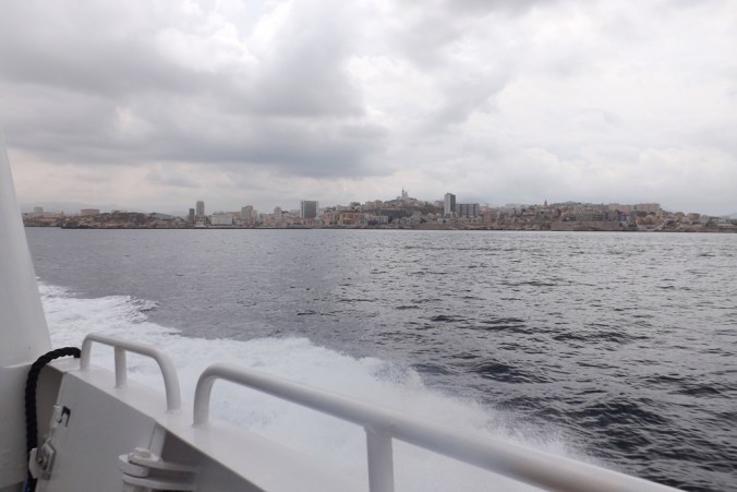 vue-sur-marseille-depuis-le-bateau-pour-le-chateau-dif