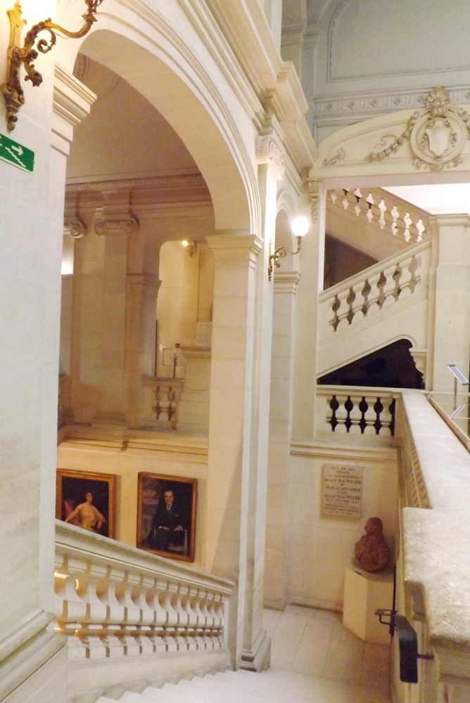 escalier monumental musee vulliod pezenas
