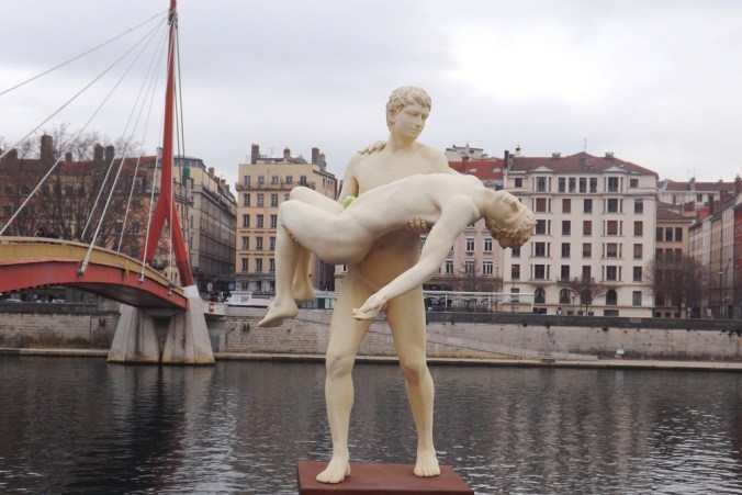 statue-lyon